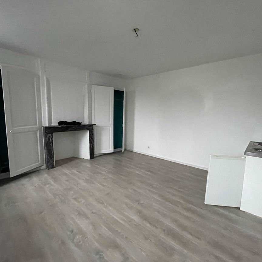 Location Appartement 1 pièce 26m² LILLE 59000 - Photo 1