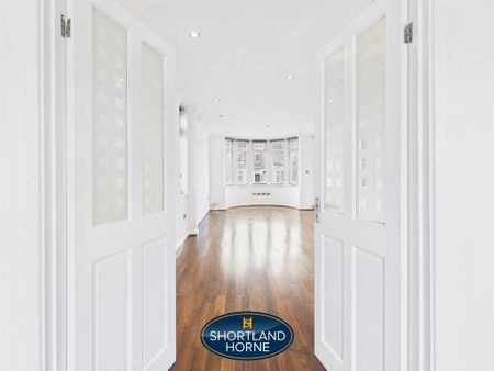 3 bedroom end of terrace house to rent - Photo 2