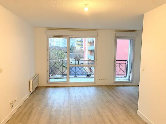 Location Appartement 2 pièces 43m² VILLEFRANCHE SUR SAONE 69400 - Photo 1