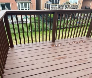 For Lease - 341 Tower Hill Road, Richmond Hill, Ontario - Photo 5