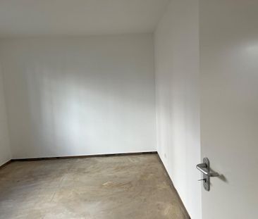 Helle 2-Zimmer-Wohnung mit Südbalkon in zentraler Lage (61 qm) - Photo 2