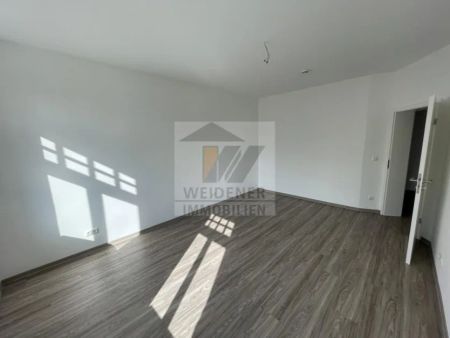 Erstbezug nach Sanierung! 4-Raum-Maisonettewohnung mit Balkon und Terrasse ins Grüne! - Photo 5