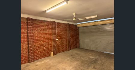 Charming Family Home in Craigieburn - Photo 3