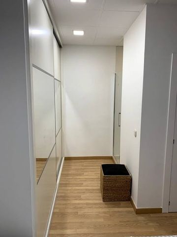 Plaça del Mestre Vicent Ballester Fandós, Valencia, Valencian Community 46013 - Photo 5