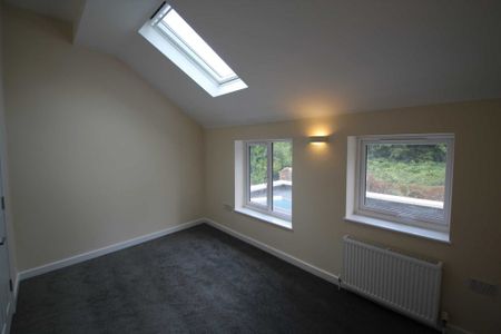 2 bed End of Terrace for rent - Photo 2