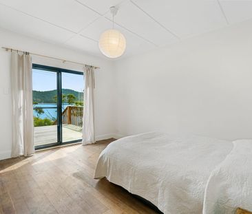 Splendid Water Views - Two Bedrooms - Peaceful Position - Photo 5