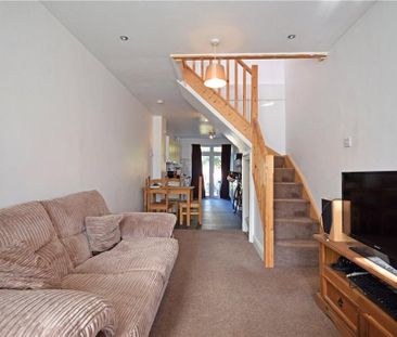1 bedroom semi-detached house to rent - Photo 1
