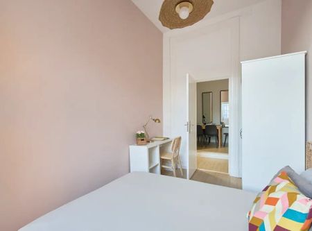 Largo Vitorino Damásio, Lisbon, Lisbon 1200-872 - Photo 5