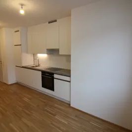 Gartenseitige entzückende 2-Zimmer-Wohnung mit BALKON! - Photo 3