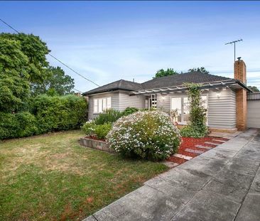 Stunning 3-Bedroom Plus Study Home in Prime Forest Hill Location - Photo 3