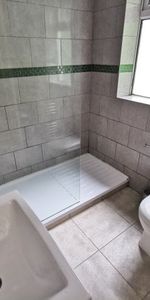 Heathfield, Swansea, SA1 - Photo 3