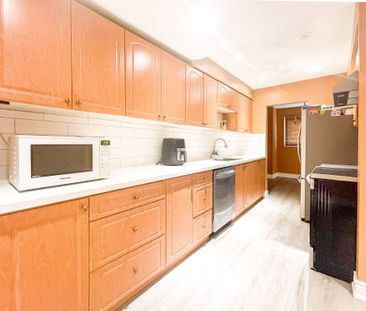 For Lease - 43 Greenwich Circle, Brampton, Ontario - Photo 3