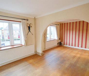 3 bedroom detached bungalow to rent - Photo 3