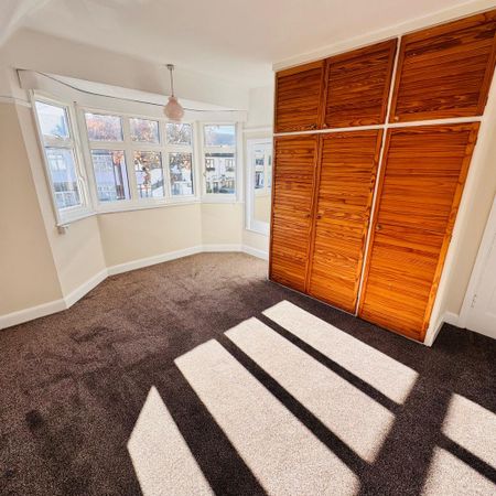 3 bedroom detached house to rent - Photo 3