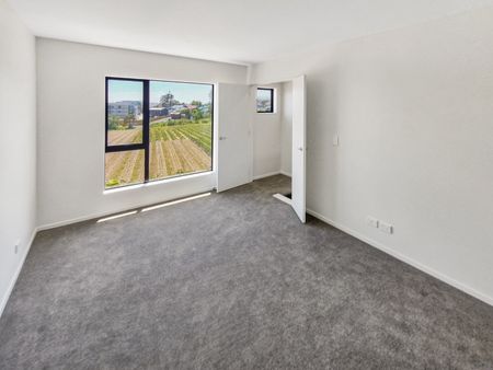 ALMOST BRAND NEW IN HENDERSON - Photo 2