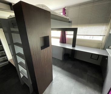 T2 MEUBLÉ de 47.34 m² avenue Willy Brandt, EURALILLE . réf 596-001 - Photo 6