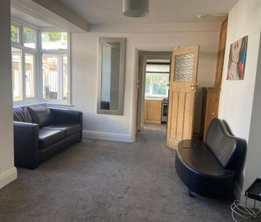 4 bedroom house to rent - Photo 2