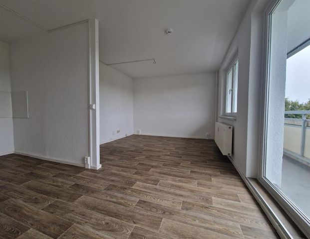 Großzügige Wohnung mit praktischem Durchgangszimmer – Ideal für Familien oder Homeoffice - Foto 1