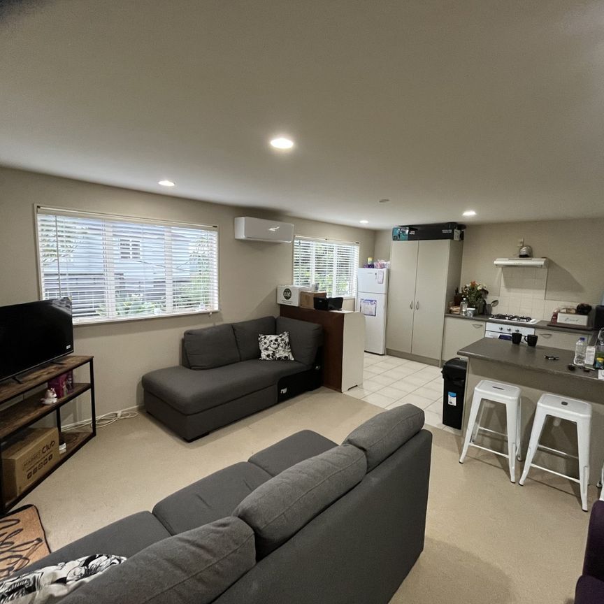 Property Management11a Kittiwake Drive, Schnapper Rock - Unit for Rent - Photo 1