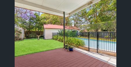 Expansive character home with studio and pool - Photo 3