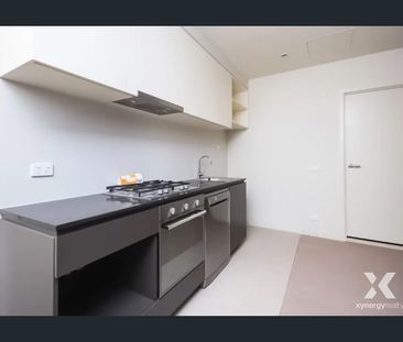 Stylish 1-Bedroom Apartment in the Heart of Melbourne CBD - Photo 4