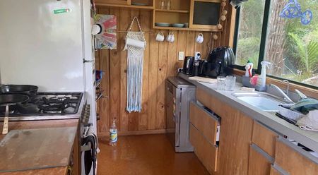 Onetangi, 3-4 Bedroom $660 p/w - Photo 3