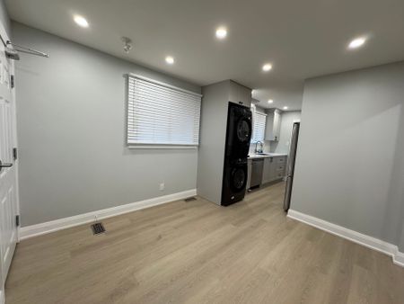 For Lease - 8 Redwood Court Unit# Upper, Barrie, Ontario - Photo 3