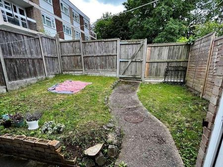 Downs Road, Canterbury, CT2 - Photo 2