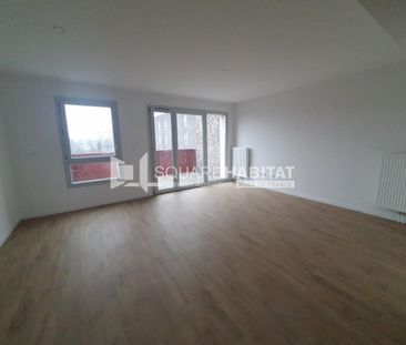 Location Appartement 4 pièces 85m² VALENCIENNES 59300 - Photo 4