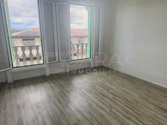 Location Appartement 4 pièces 75m² CAYENNE 97300 - Photo 1