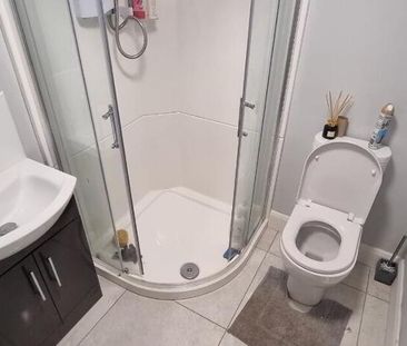 Apt 1, 23 Fitzroy Avenue, Belfast, BT7 1HS - Photo 2