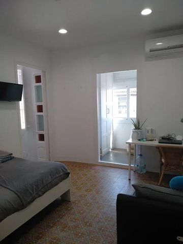 Carrer de Jaume Casanovas, El Prat de Llobregat, Catalonia 08820 - Photo 4