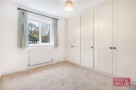 3 bedroom detached house to rent - Photo 4