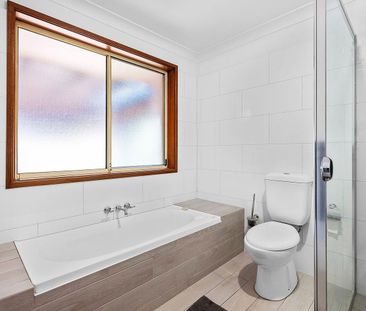 UNIT 2/16 Anacla Close, Pelican, NSW 2281 - Photo 5