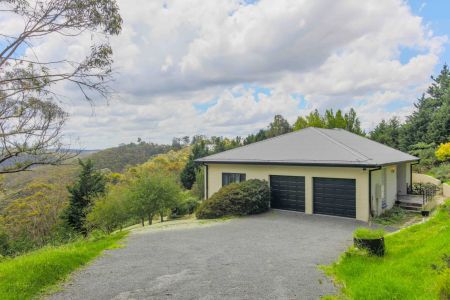 26 Bellevue Crescent, Medlow Bath. - Photo 2