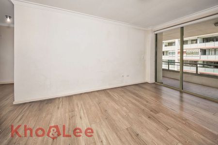 Refreshed Large Three Bedroom Apartment with Expansive Entertaining Balcony - Photo 2