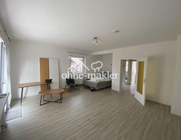 Gepflegte 1-Zimmer-Wohnung mit Balkon und Einbauküche - Photo 1