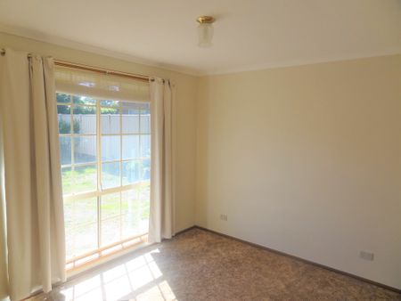 Villa close to amenities - Photo 4