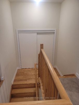 Detached Home For Lease | X7356978 - Photo 1