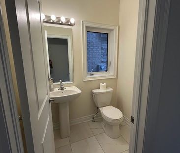 For Lease - 4 Finley Way Unit# Main, 2nd, Markham, Ontario - Photo 1