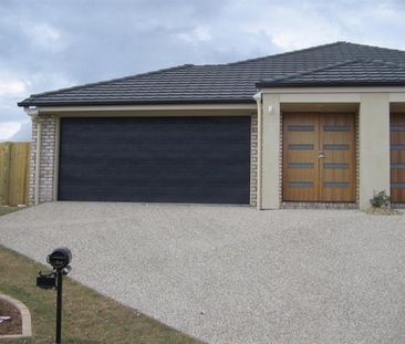 Modern air conditioned 3 Bedroom Duplex - Photo 2