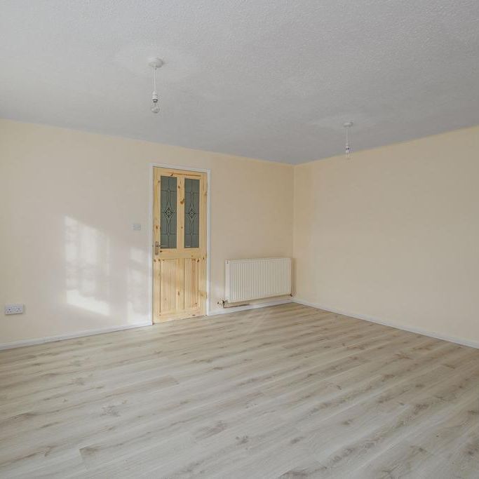 4 bedroom terraced house to rent - Photo 1