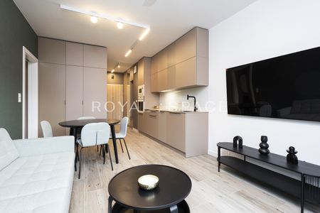 Eleganckie mieszkanie z 2 miejscami parkingowymi - Photo 2