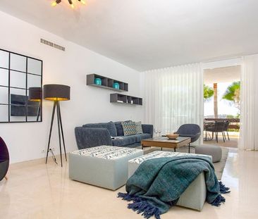 3 Bedroom Apartment For Rent in Nueva Andalucía, Málaga - Photo 1
