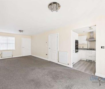 Marples Drive, Blackpool, FY4 - Photo 3