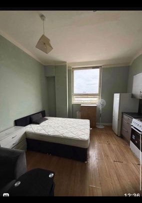 Studio Flat, Unity House, LU1 - Photo 1