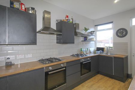 Hilton Road, Chapel Allerton, Leeds, LS8 - Photo 5