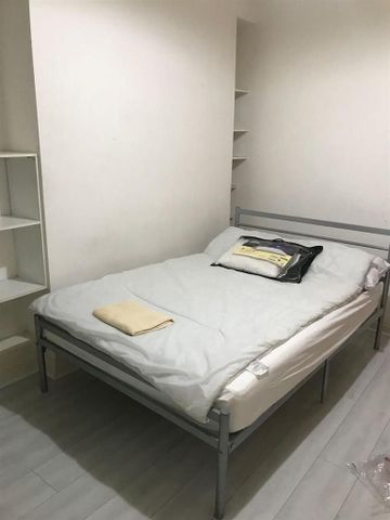 5 bedroom flat to rent - Photo 4