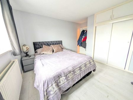 Gentry Place, Norwich - Photo 4