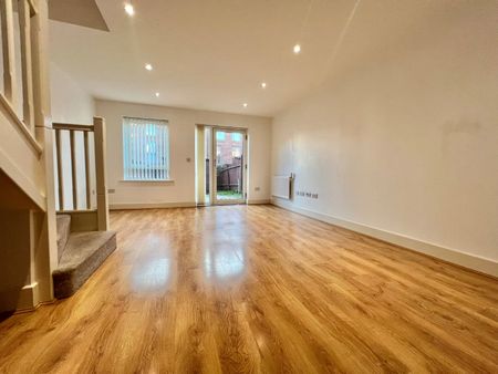 2 bedroom terraced house to rent - Photo 2